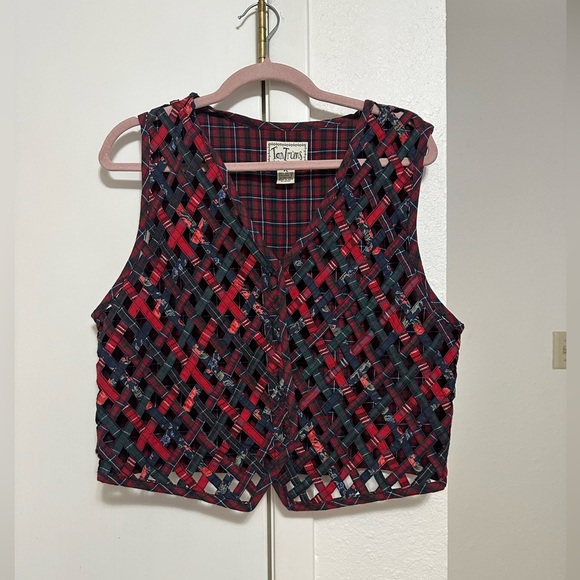 Holiday red plaid vest size PL - Picture 1 of 4
